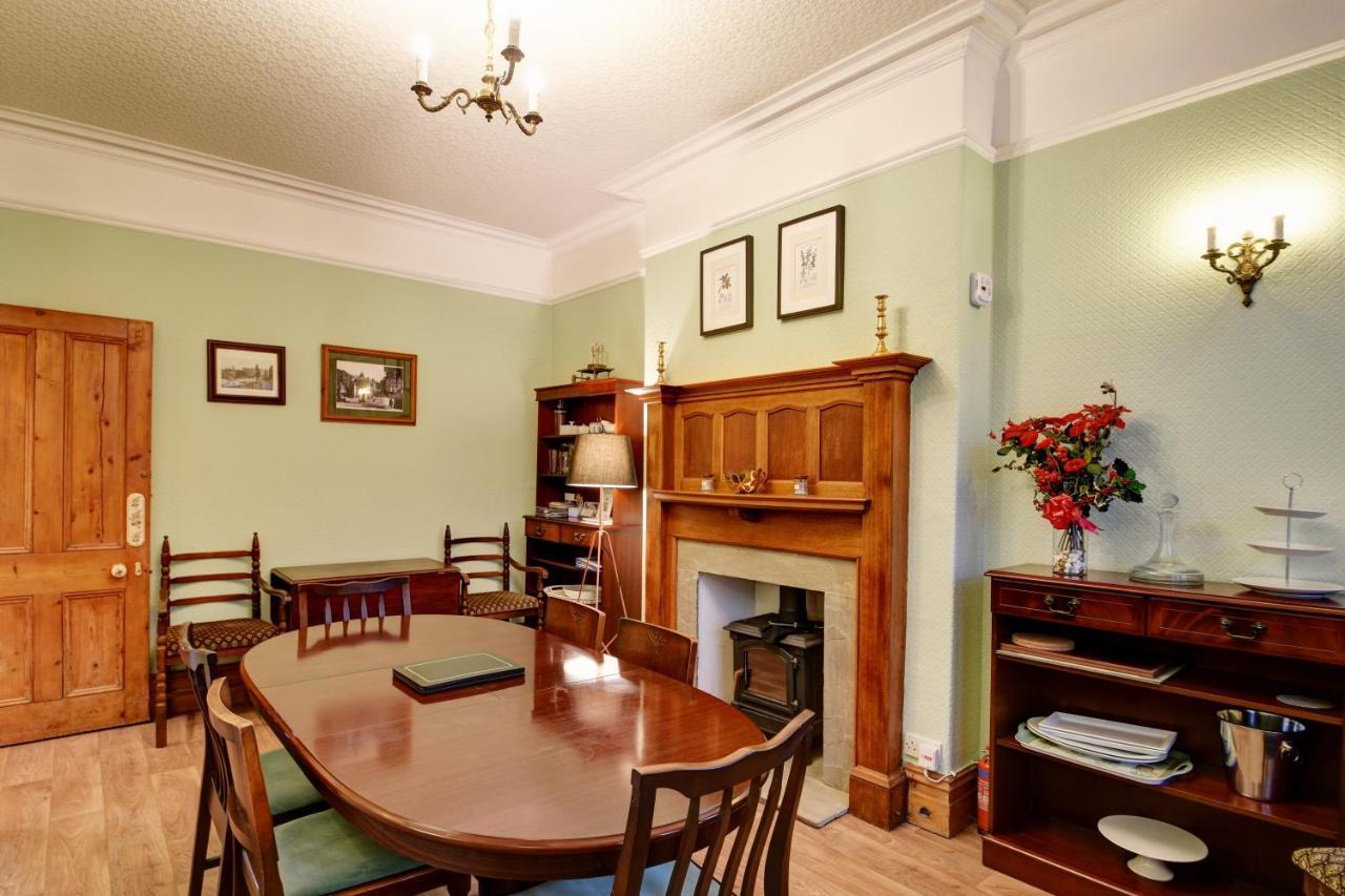 Spacious Victorian Townhouse Near Hcc With Off Street Parking Harrogate Eksteriør billede