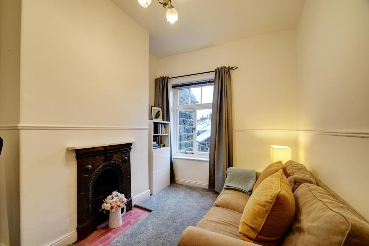 Spacious Victorian Townhouse Near Hcc With Off Street Parking Harrogate Eksteriør billede