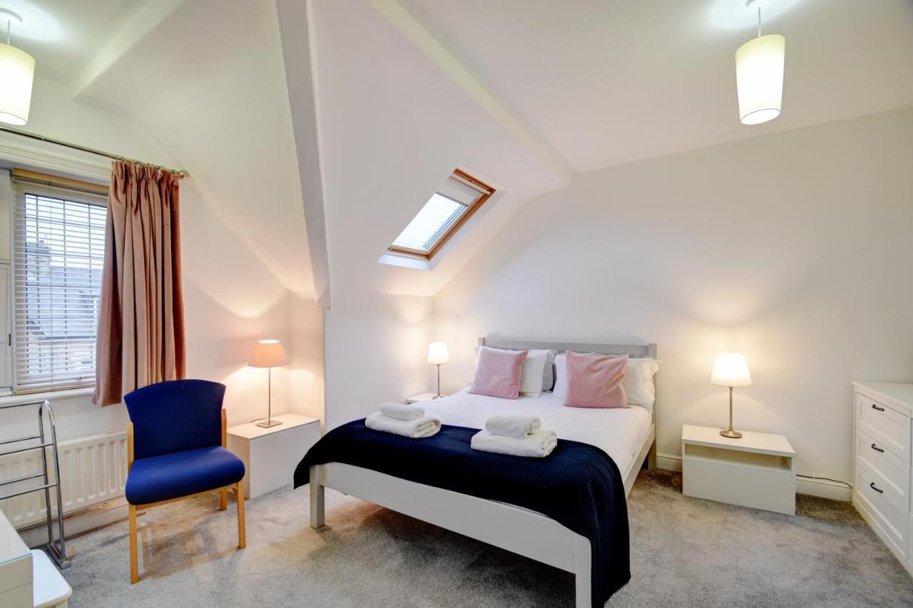Spacious Victorian Townhouse Near Hcc With Off Street Parking Harrogate Eksteriør billede