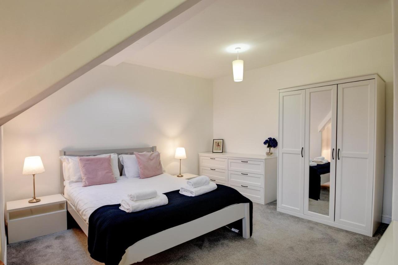 Spacious Victorian Townhouse Near Hcc With Off Street Parking Harrogate Eksteriør billede