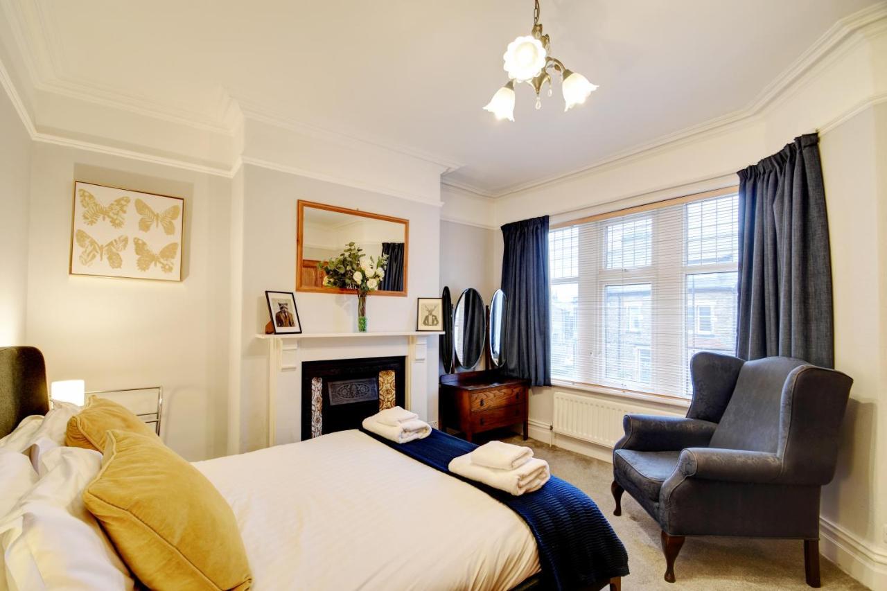 Spacious Victorian Townhouse Near Hcc With Off Street Parking Harrogate Eksteriør billede